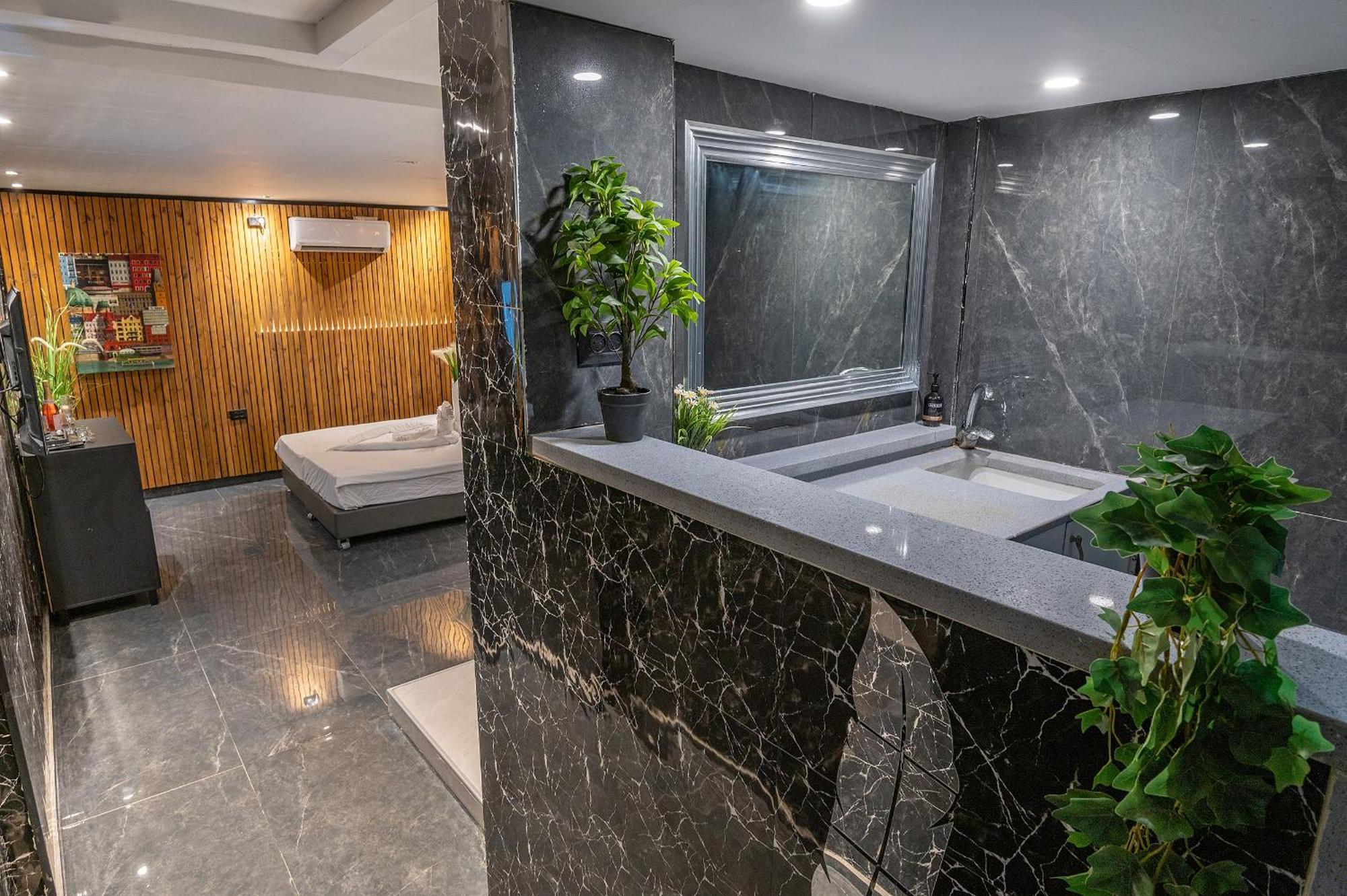 Lago Suites Hotel เยรูซาเลม ภายนอก รูปภาพ